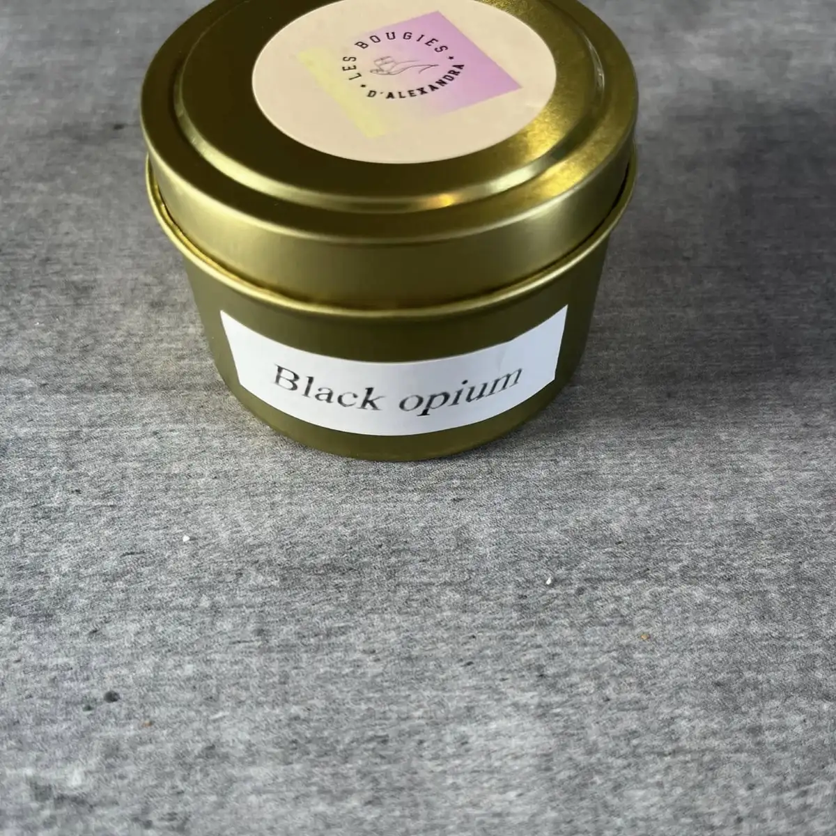Bougie black opium